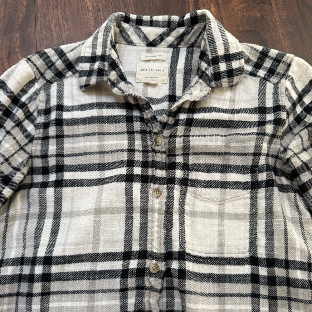 American Eagle Outfitters Flannel 100% Cotton - Boyfriend Fit - Picture 4 of 5